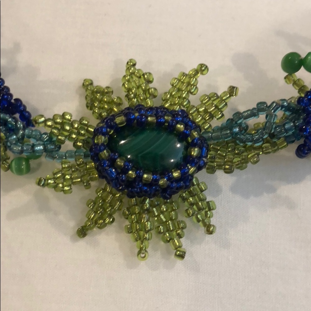 Handmade green and blue glass seed bead necklace. - Picture 2 of 4